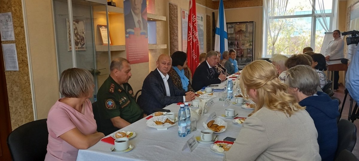 Встреча Губернатора Ульяновской области А.Ю. Русских с членами семей погибших военнослужащих