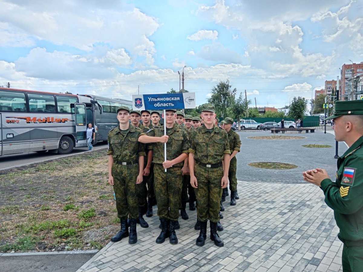 Стартовали юнармейские военно-патриотические сборы "Гвардеец"