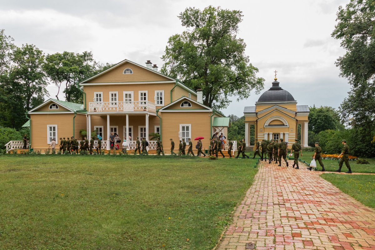 Юнармейские военно-патриотические сборы Приволжского федерального округа "Гвардеец" продолжаются