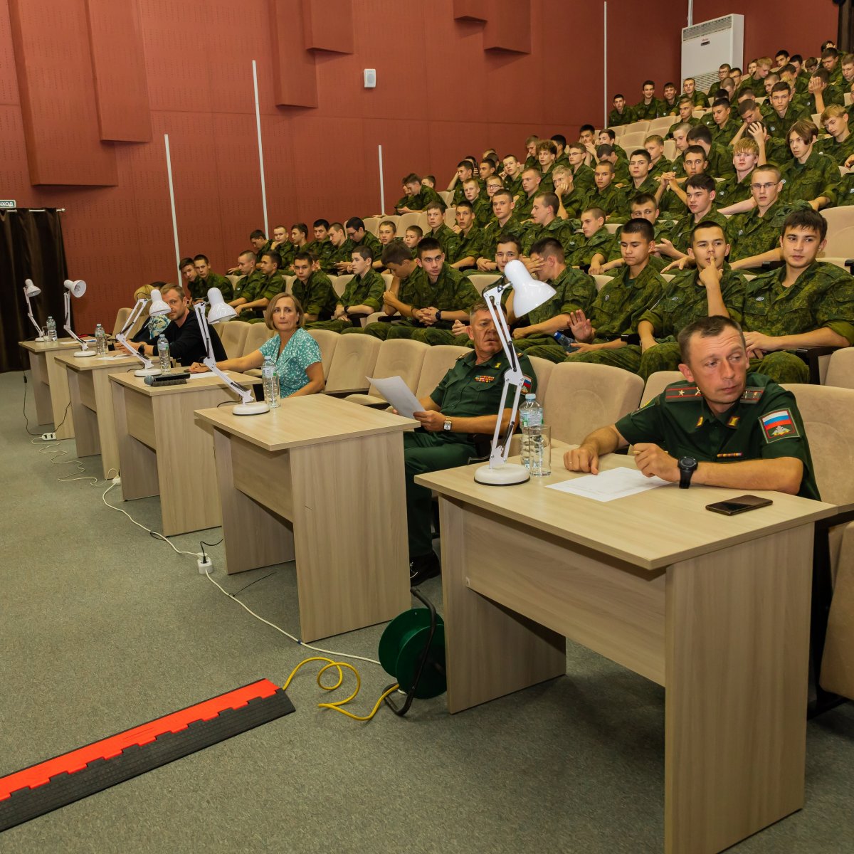 Юнармейские военно-патриотические сборы Приволжского федерального округа "Гвардеец" продолжаются